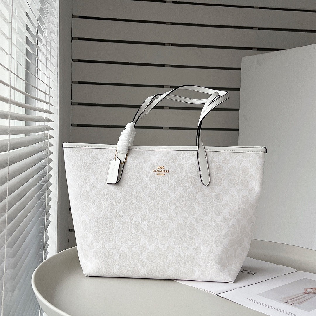 Coach City Signature PVC Tote Bag White, Women's Fashion, Bags & Wallets, Tote  Bags on Carousell