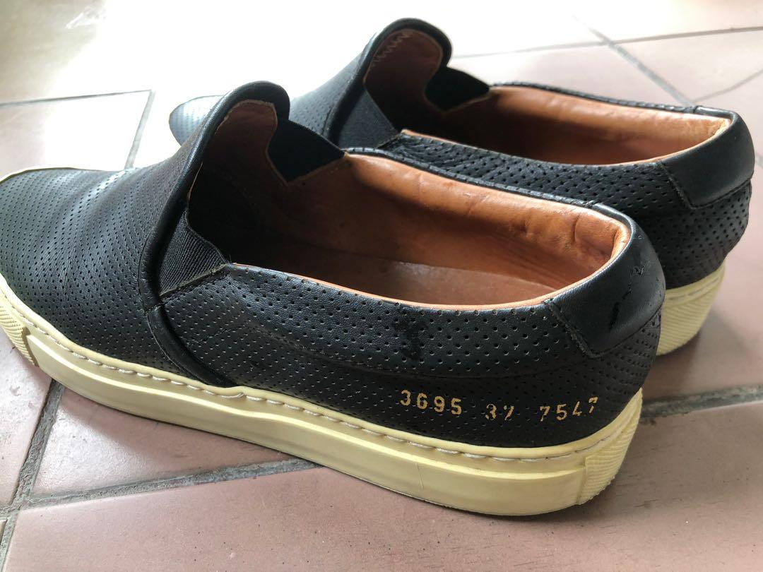 common project (Category: Sneakers) located in Angeles City. Submitted by thehappythrifter (Listing ID 1173965101, Image 3). Description: common project women size 8 ako .. with pouch bag no more box .