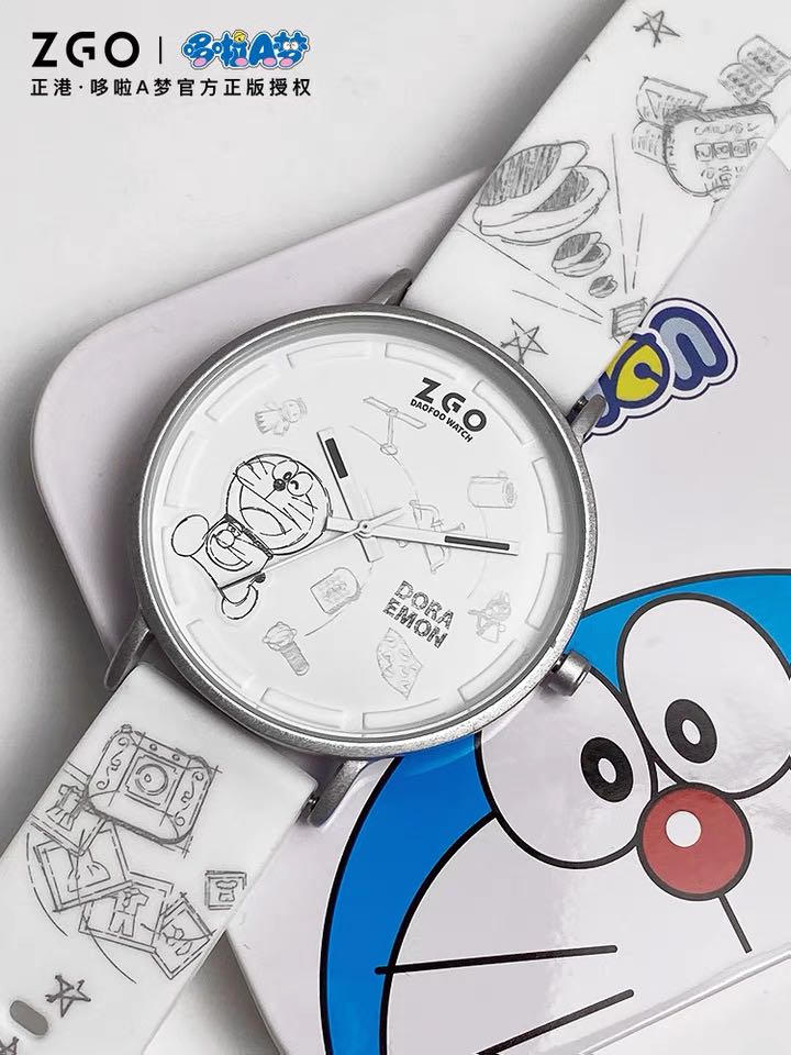 Watch and pocket watch (Character Kuta) Doraemon (Silver) Premium Cut  Crystal Wrist Watch 