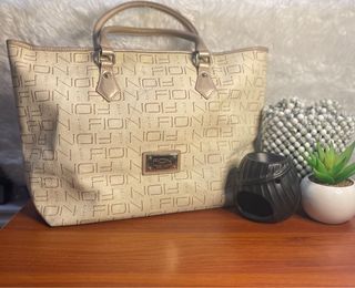 (Category: ) located in . Submitted by ailacollections (Listing ID 1174107141, Image 1). Description: .