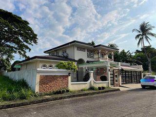 Fairway House and Lot at Riviera Golf and Country Club Silang Cavite