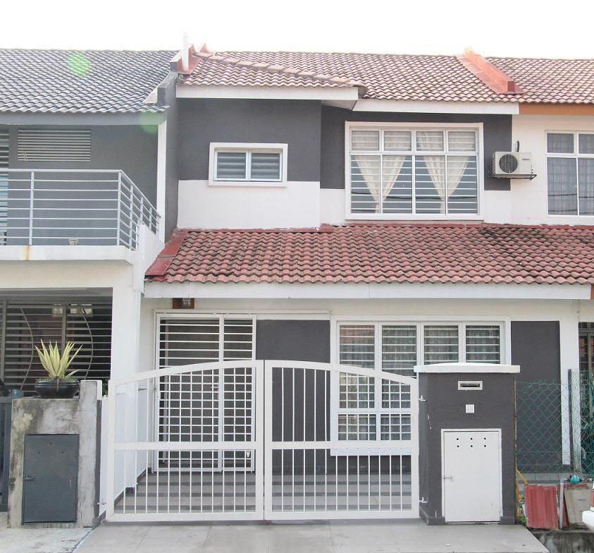 [JUAL] RUMAH TERES DOUBLE STOREY BANDAR SAUJANA PUTRA, Property, For