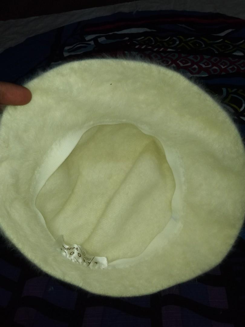 KANGOL FAUX FUR BUCKET HAT (Category: Caps & Hats) located in General Santos City (Dadiangas). Submitted by hypocritesociety (Listing ID 1174074476, Image 2). Description: kangol faux fur bucket hat (womens) size: med/large cut washtag made in england like new condish price: 5oo + sf mop: palawan / gcash cour: j&t / jrs.