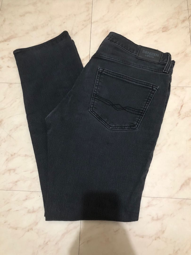 Levis 216 slim, Men's Fashion, Bottoms, Jeans on Carousell