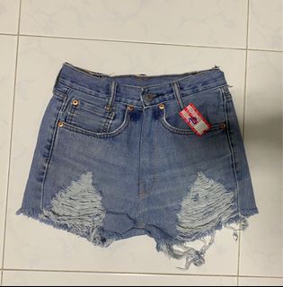(Category: ) located in . Submitted by kkaisells (Listing ID 1174016088, Image 1). Description: .