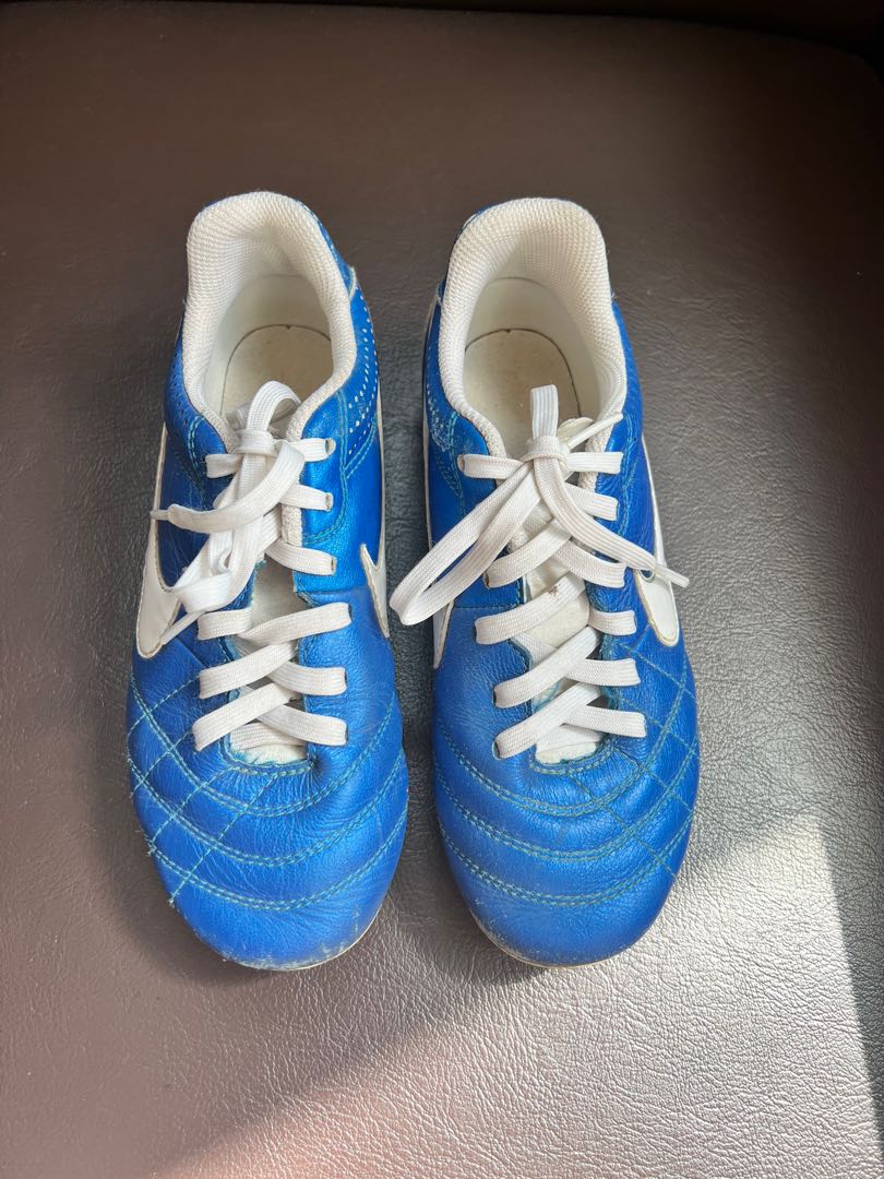 Nike Football / Soccer Shoes Kids, Babies & Kids, Babies & Kids Fashion ...