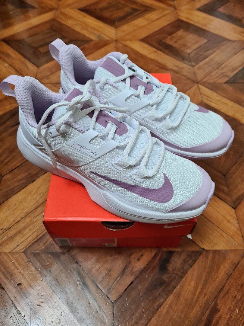 Nike Women Tennis shoes, Women's Fashion, Footwear, Sneakers on Carousell
