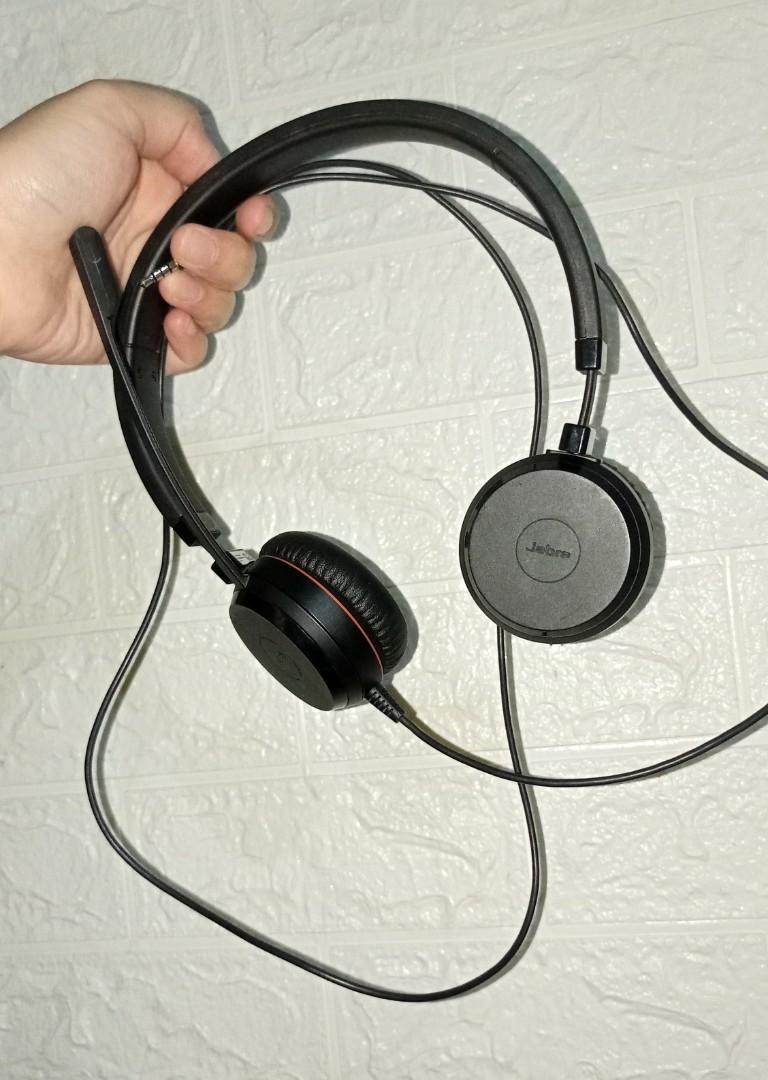 Pre-loved Noise-Cancellation Headphones 