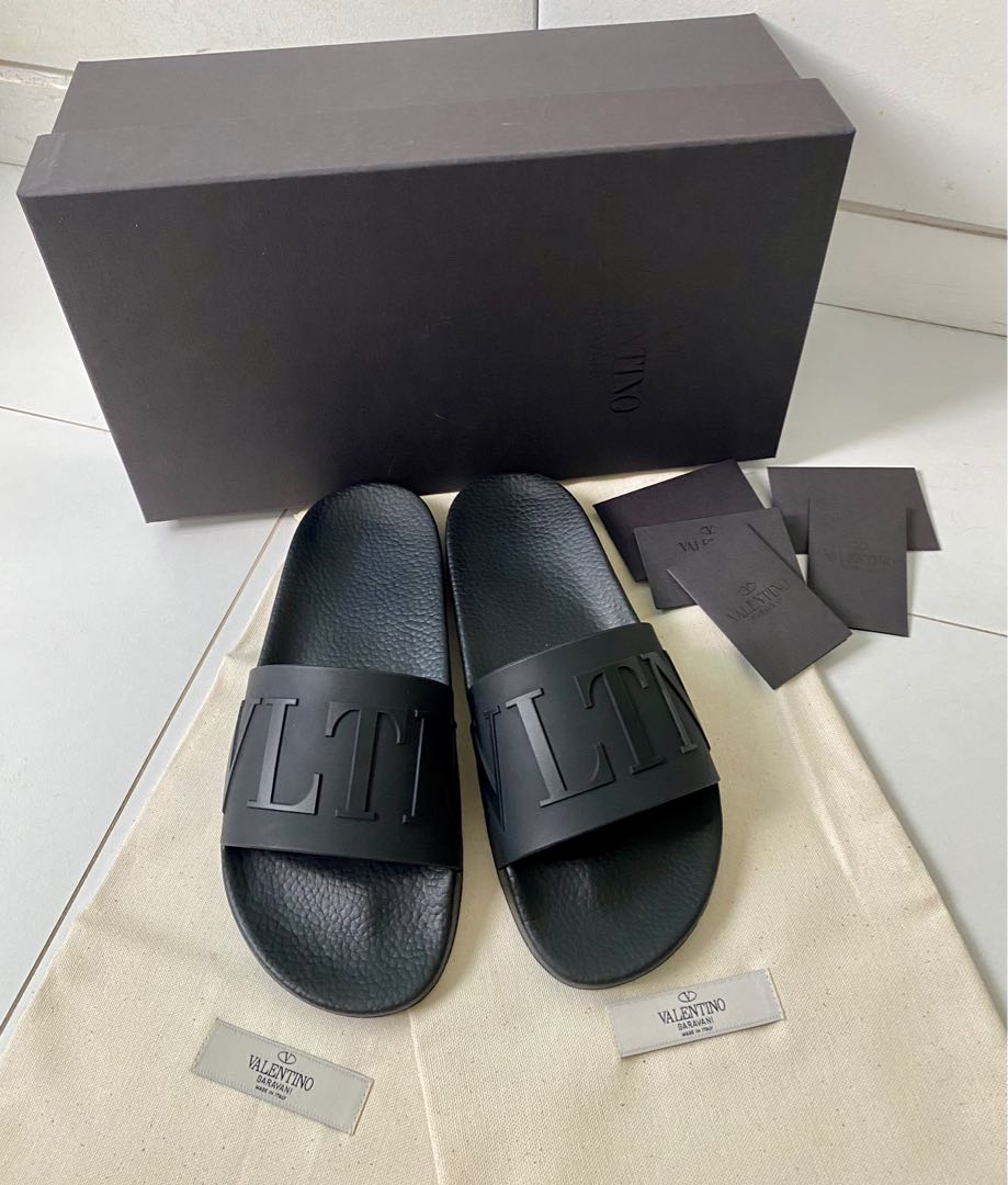 SALE Authentic Valentino Garavani VLTN Logo Black Rubber Pool