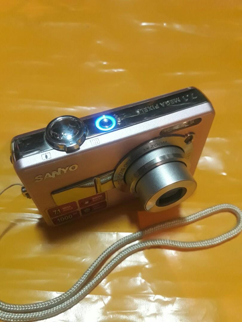 Sanyo VPCE760 Digital Camera, Photography, Cameras on Carousell
