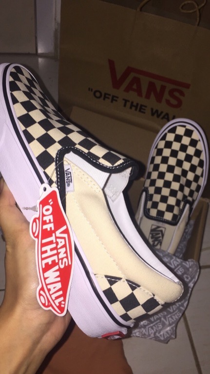 Vans original store beli di ptc mall surabaya Fesyen Wanita
