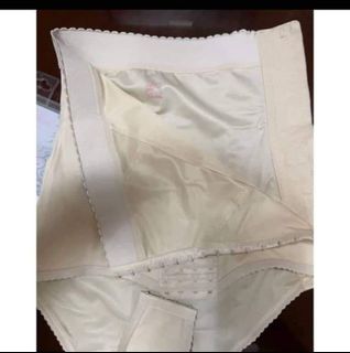 (Category: ) located in . Submitted by TreasuresInMyClutter (Listing ID 1174103842, Image 1). Description: .