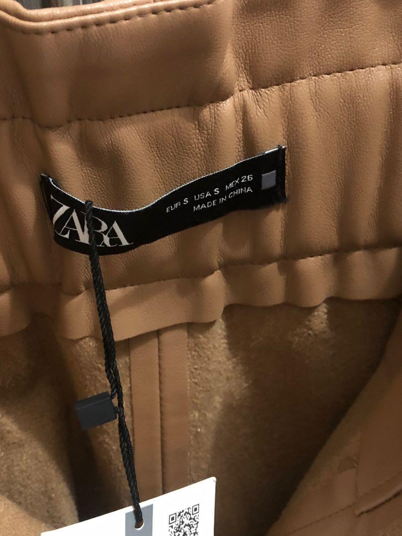 Zara Faux Leather Shorts (Category: Shorts) located in Manila. Submitted by twbn.ph (Listing ID 1174094889, Image 3). Description: ◻️Size S ◻️BNWT 💯 ◻️Hard to find! Already sold out in stores 🤍 ◻️Good condition ◻️Price is slightly negotiable.
