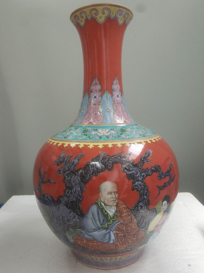 景德鎮　大明萬暦年製　古玩　粉彩　一輪挿し　油壺　サイズ φ9㎝×高さ6.3㎝ 早期景德鎮特藝瓷重工粉彩全手繪金印珊瑚紅五大羅漢大清瓶花瓶花
