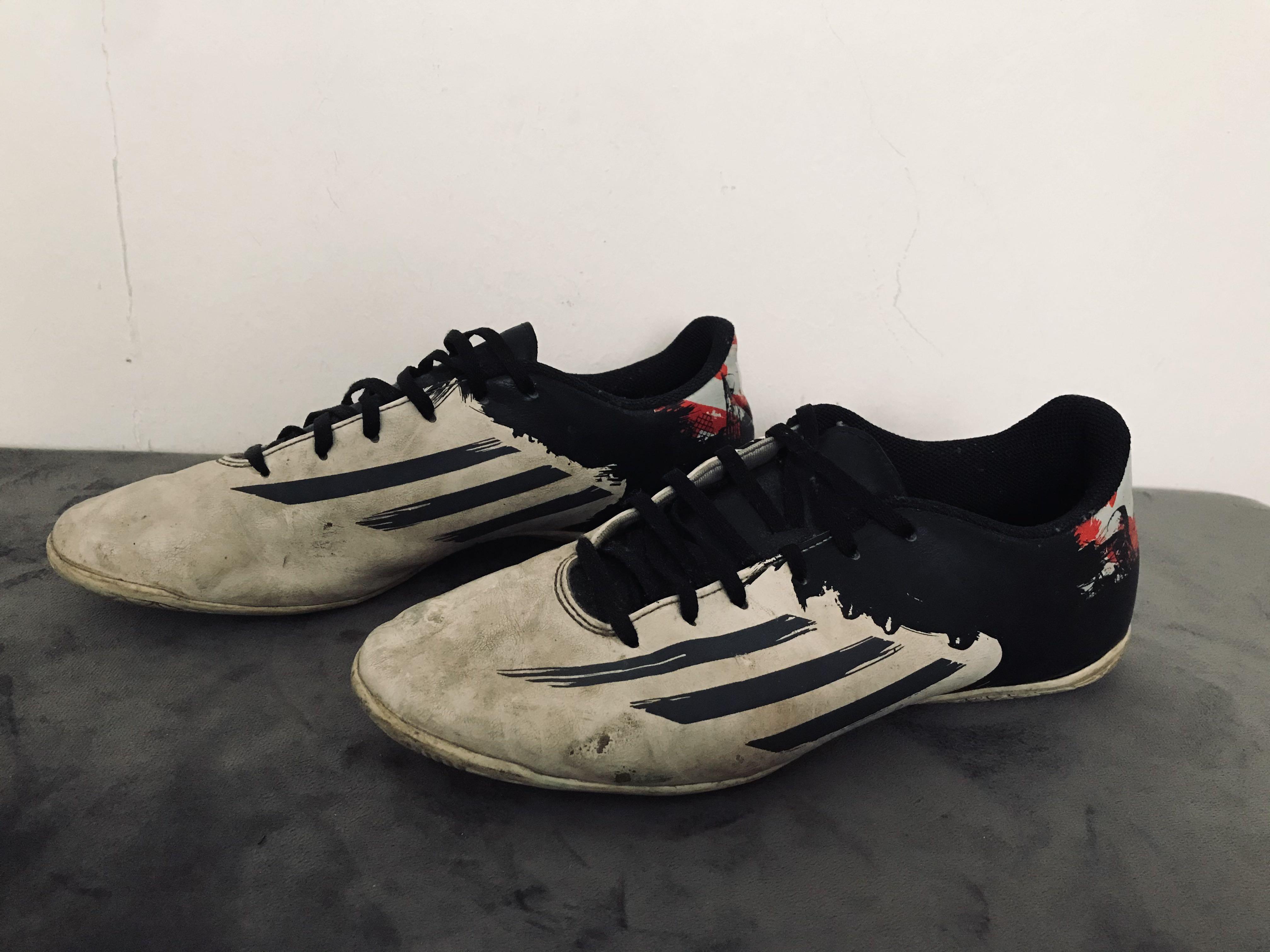 Adidas 2025 messi 10.4
