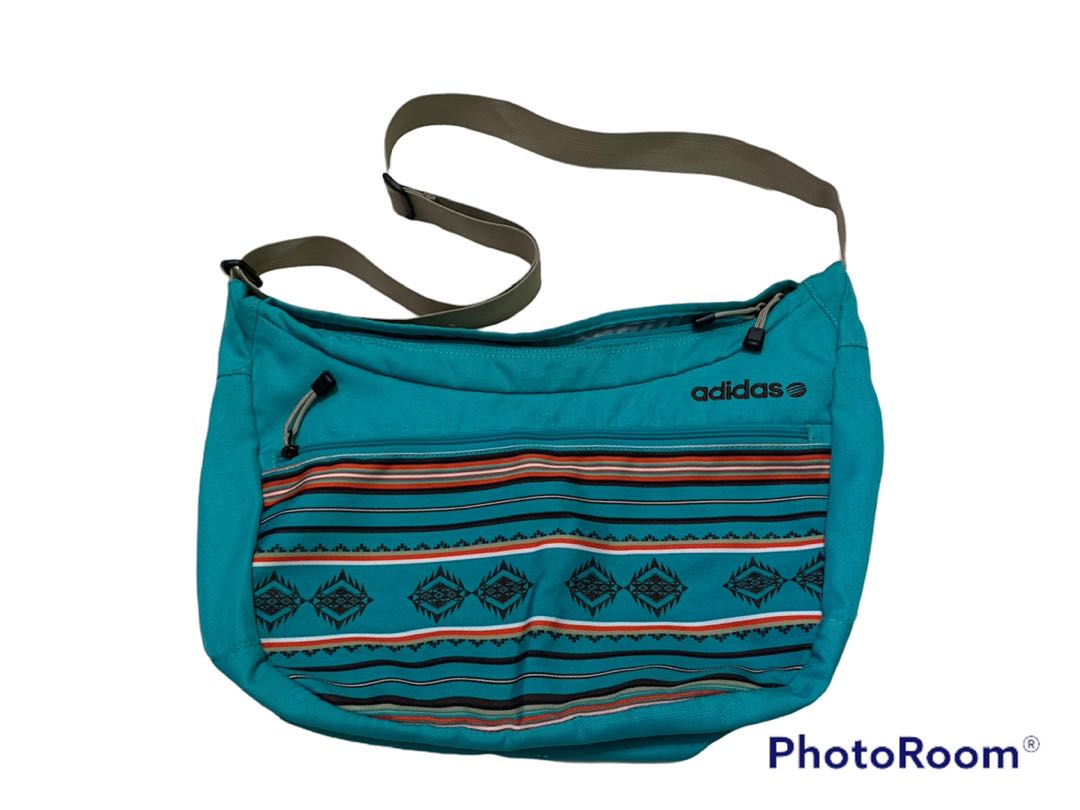 Neo hotsell adidas handbag