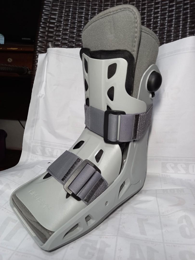 AIRCAST WALKING BOOT, Health & Nutrition, Braces, Support & Protection