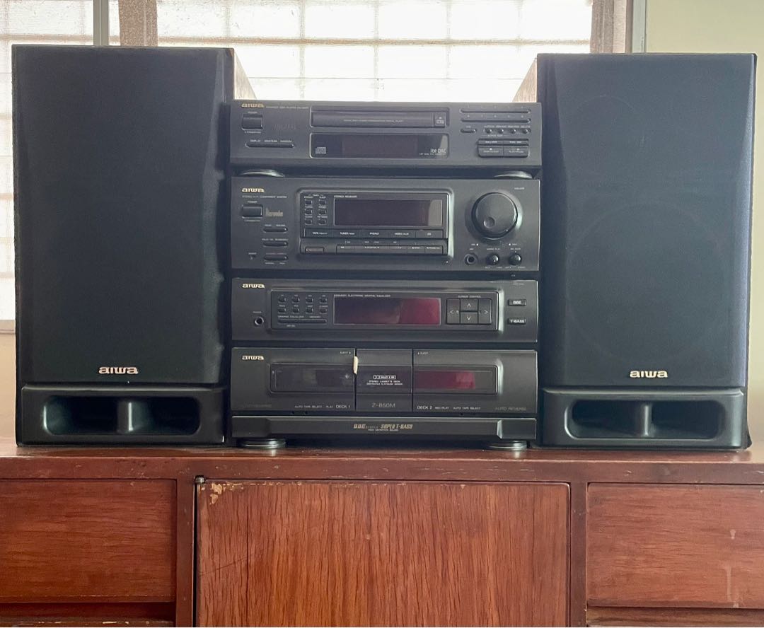 Aiwa Speaker/Stereo System SX-Z850 