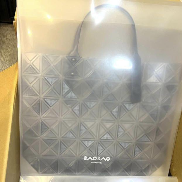 BAO BAO ISSEY MIYAKE（三宅一生）「DAZZLE．稜鏡幾何」系列共推出三