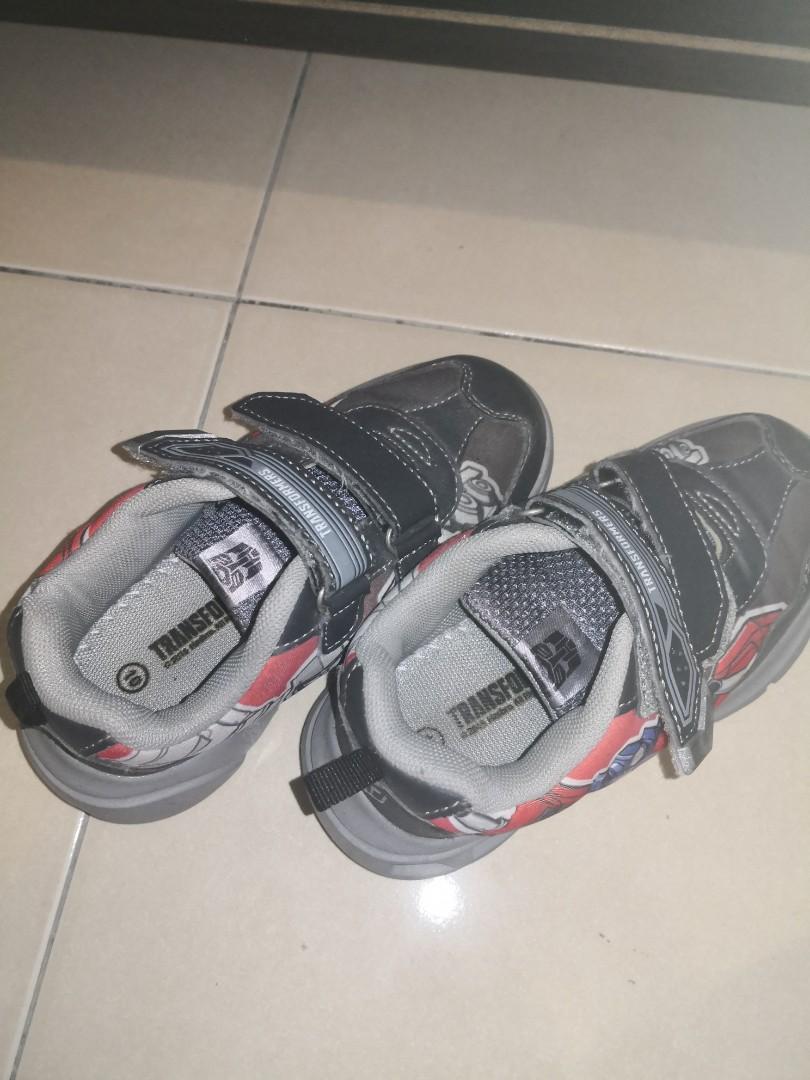 Bata light shoes top