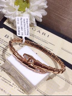 (Category: ) located in . Submitted by aprilfashionstation (Listing ID 1174214418, Image 1). Description: .