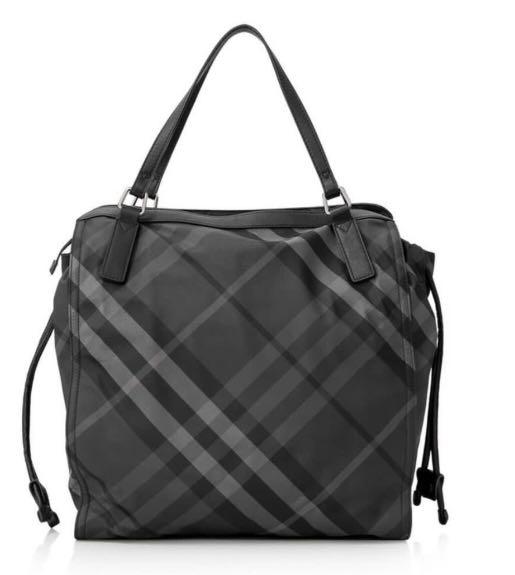 Burberry packable nylon tote sales
