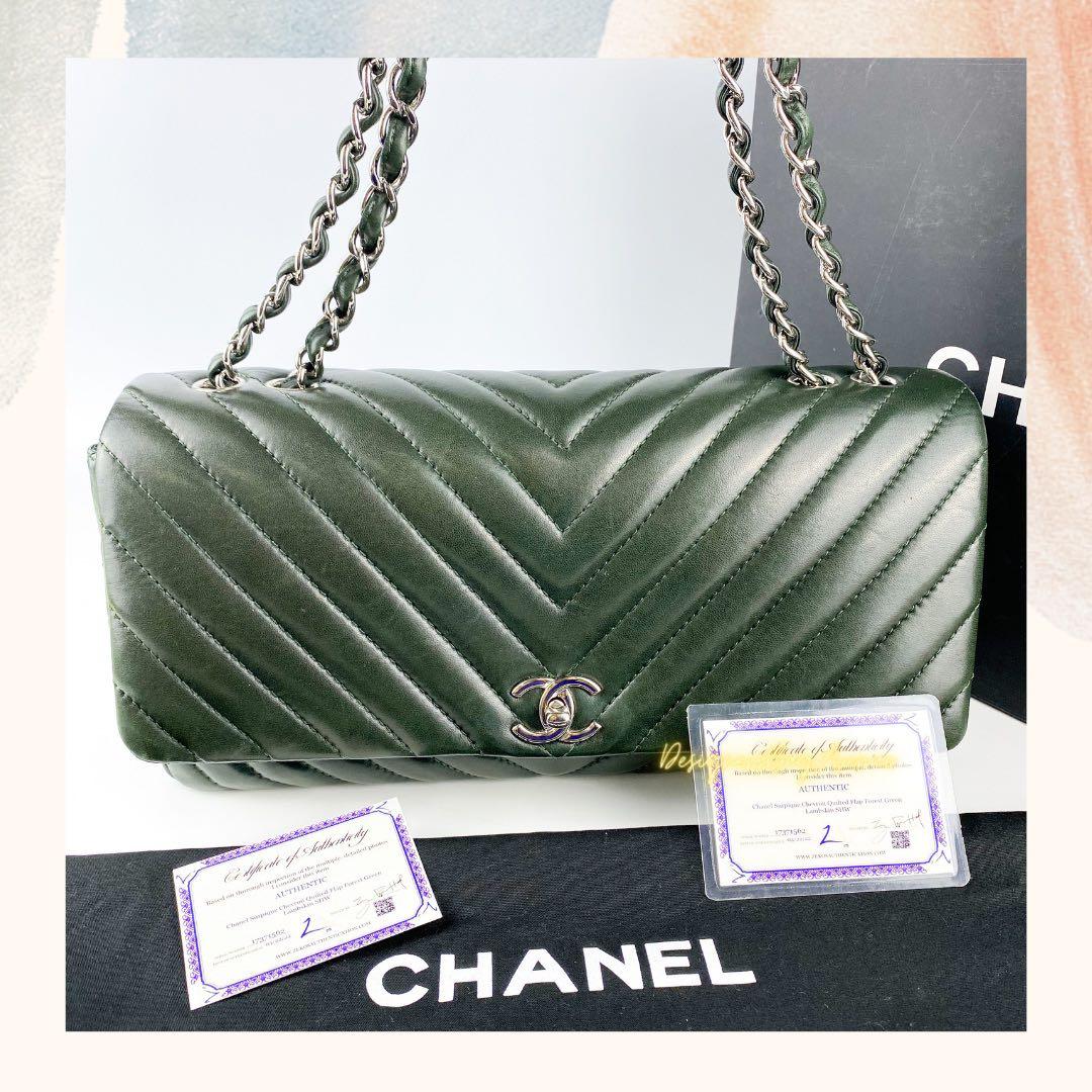 Chanel Surpique Chevron Flap in Forest Green Lambskin Silver Hardware  (Series 17), Luxury, Bags & Wallets on Carousell
