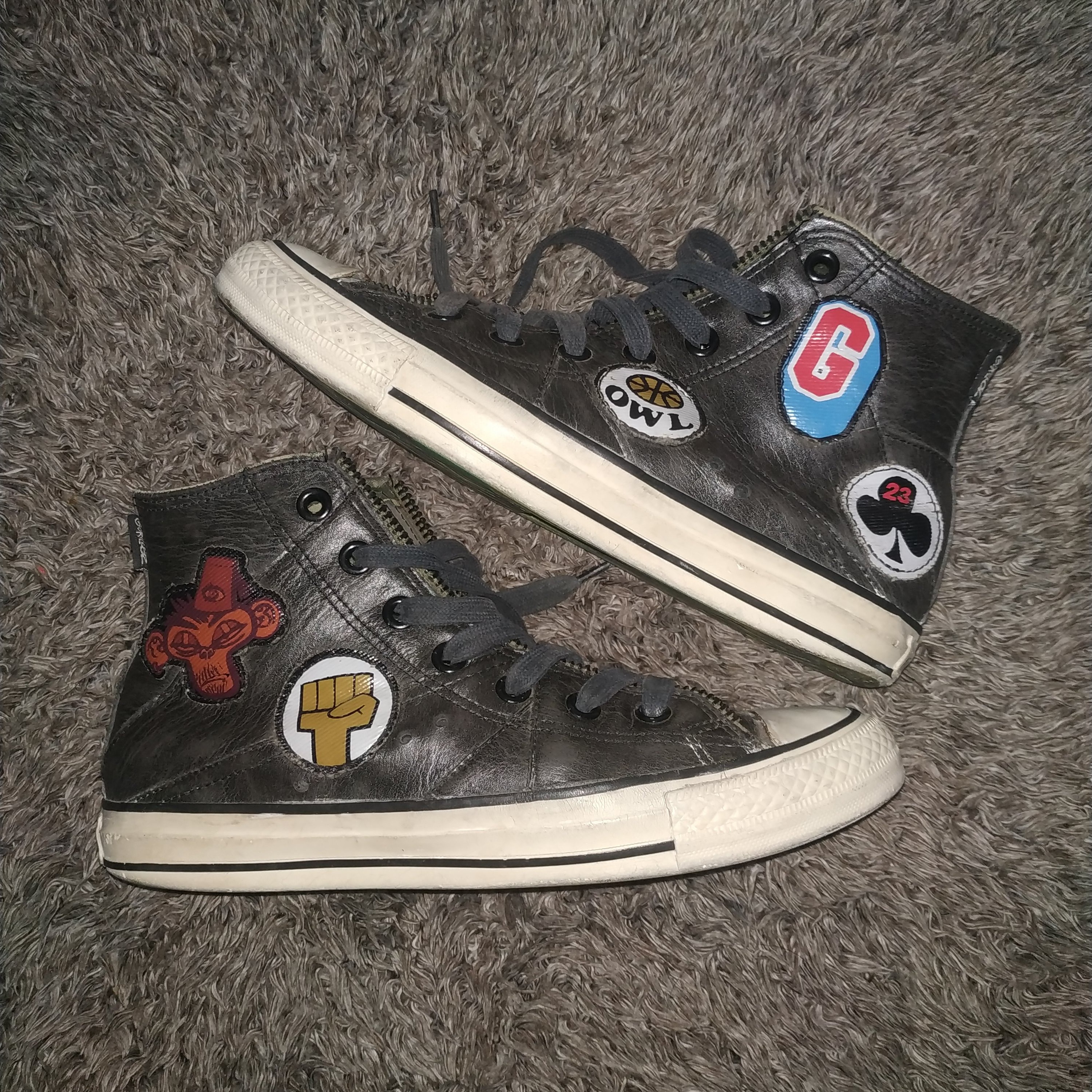 Converse x gorillaz music series Fesyen Pria Sepatu Sneakers