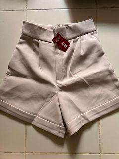 Cream Beige shorts