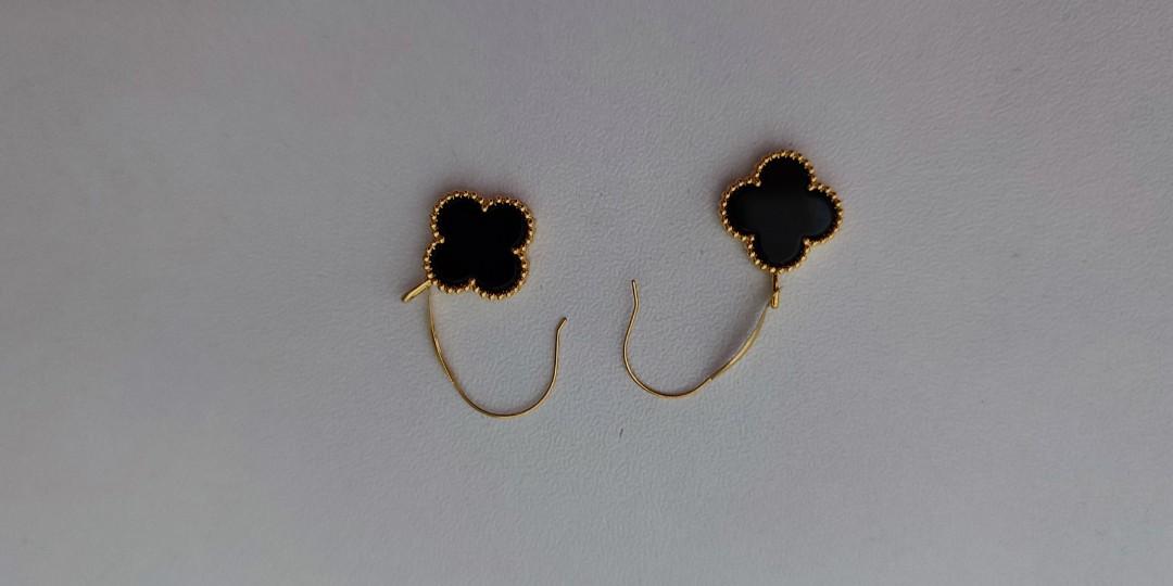 Dangling vca black 18k, Women's Fashion, Jewelry & Organizers, Earrings