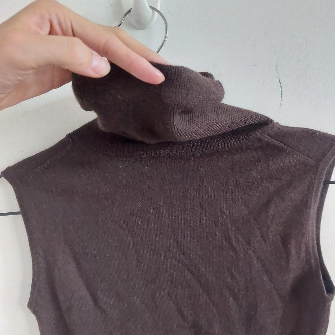Dark Brown Sleeveness Knit Turtleneck (Category: Sleeveless) located in Angeles City. Submitted by greensstuff (Listing ID 1174311541, Image 3). Description: dm for sizing and more info.