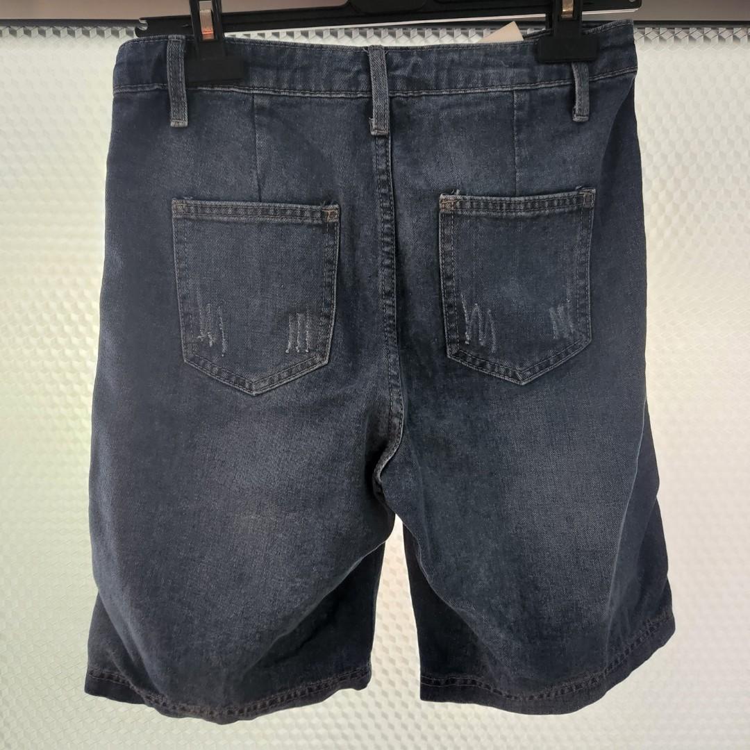 knee length denim shorts