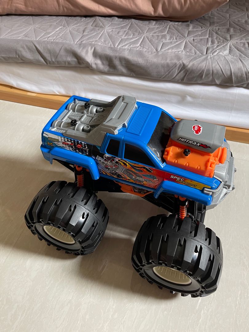 Dickie toys shop monster truck