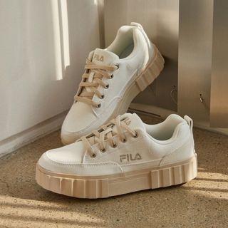 Fila tekkie price hot sale