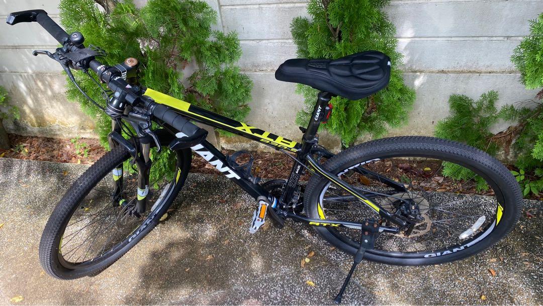 Giant ATX 830 Mountain Bike Sports Equipment Bicycles Parts Bicycles on Carousell