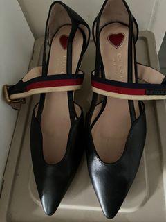 MARKDOWN!!! Gucci kitten heels s36