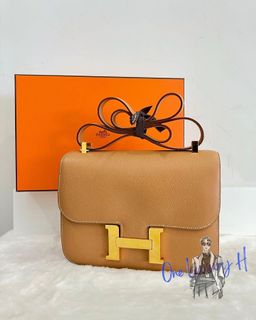 （分類：）位於 。 由 oneluxury__h 提交（商品編號 1174217571，圖片 1）。簡介： 。