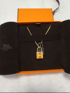 （分類：）位於 。 由 gallus106923 提交（商品編號 1174252999，圖片 1）。簡介： 。
