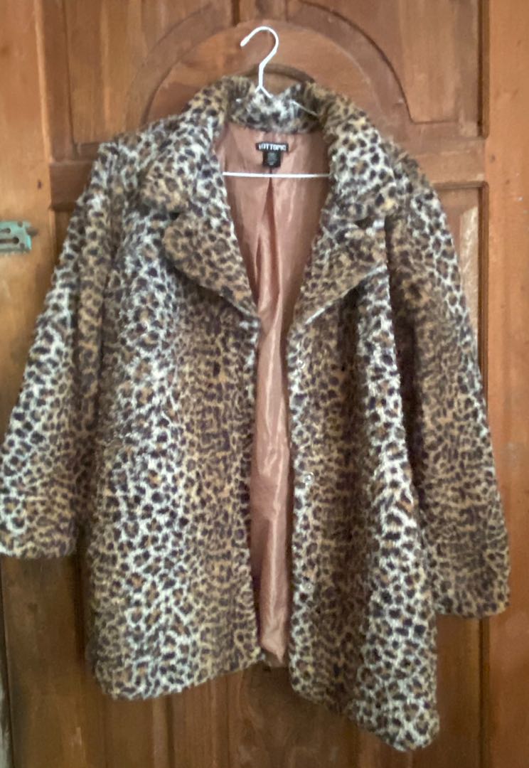 Hot topic faux fur coat