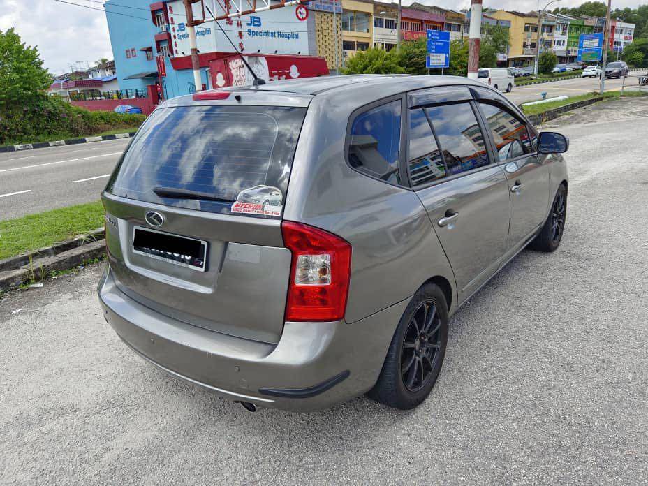 KIA RONDO 2.0AT 2011TH, Cars, Cars for Sale on Carousell