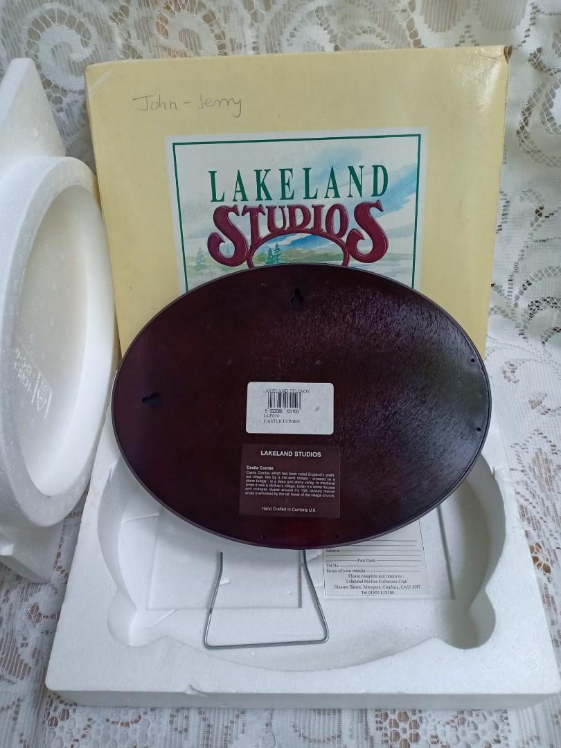 Lakeland Studio 3D Wall Plaque " Castle Combe", Hobbies & Toys