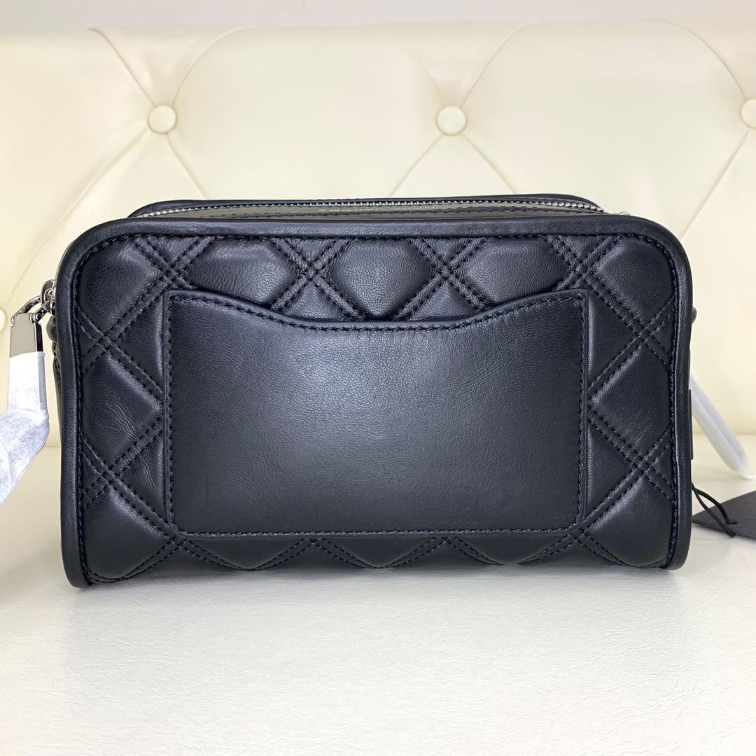 MARC JACOBS The Quilted Softshot 21 MJ Snapshot Black Crossbody Bag