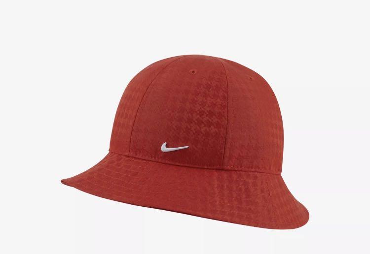 red and white nike cap
