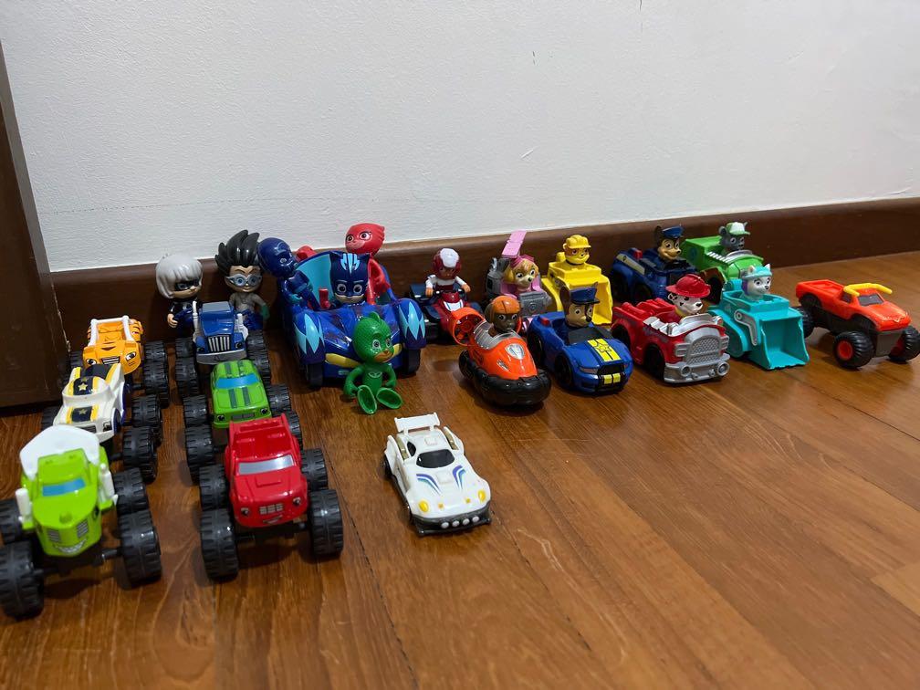 Paw patrol deals blaze toys