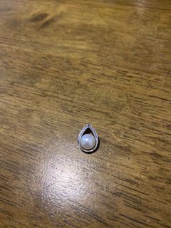 (Category: ) located in . Submitted by raynee1985 (Listing ID 1174234639, Image 1). Description: .