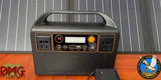 Portable Solar Generator with Solar Panel