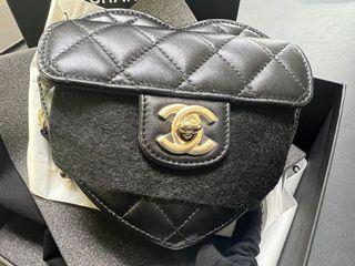 Chanel Spring-Summer 2022 Heart Bag in black