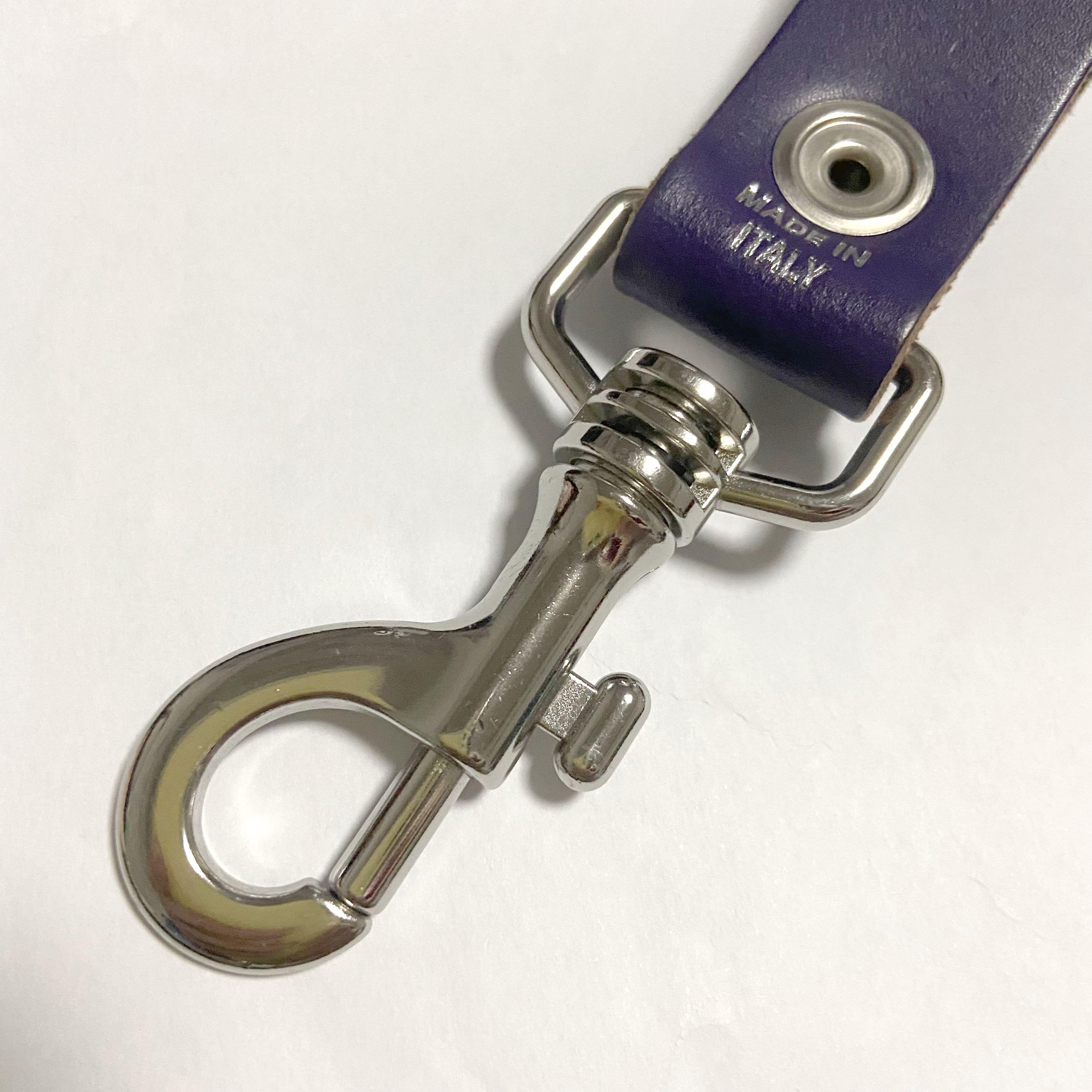 SS21😈Supreme purple leather key loop 紫色皮革鎖鑰扣, 男裝, 手錶及