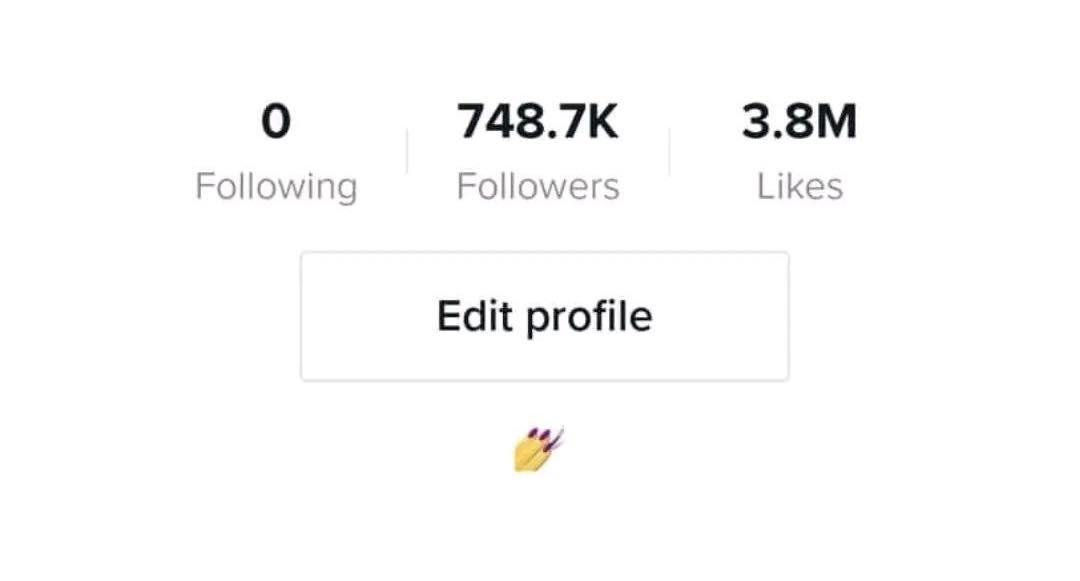 tiktok for sale, Announcements on Carousell