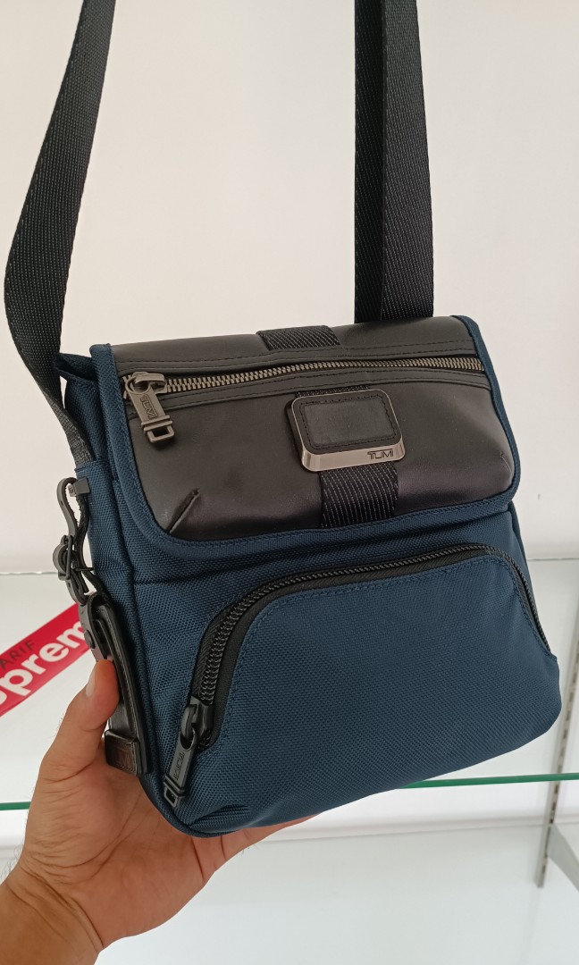 Tumi barstow sales
